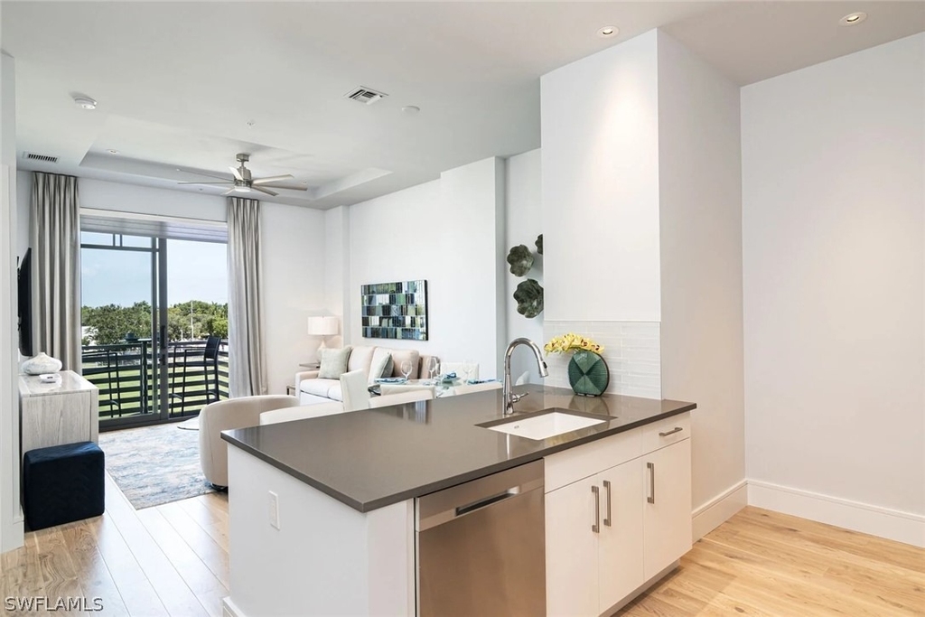 101 8th Street S - Photo 2