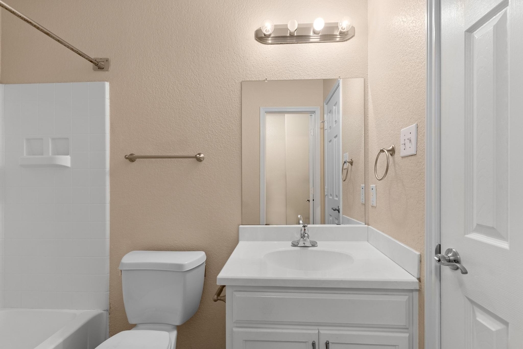 6238 Cottage Pines Drive - Photo 16