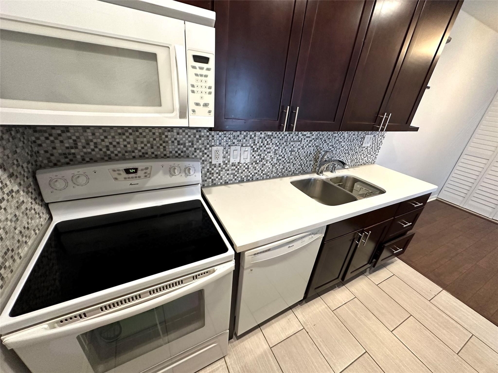 2750 Holly Hall Street - Photo 9