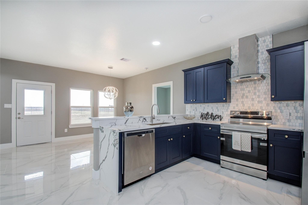 1764 Road 5722 - Photo 6
