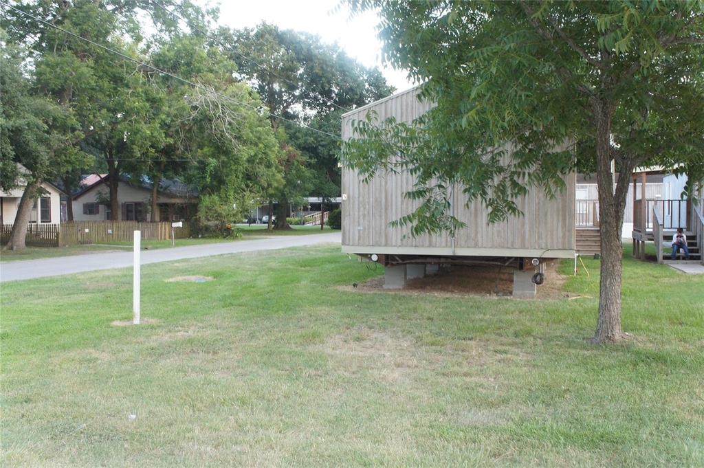 601 Clear Lake Road - Photo 3