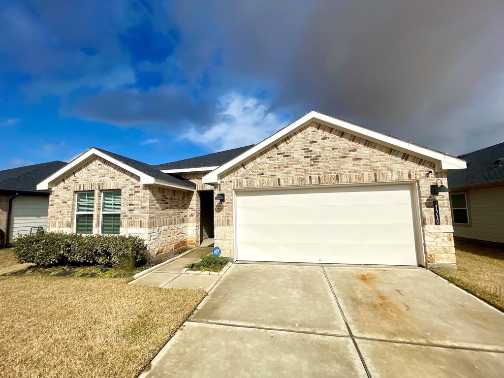 31710 Carlisle Cove Ct - Photo 1