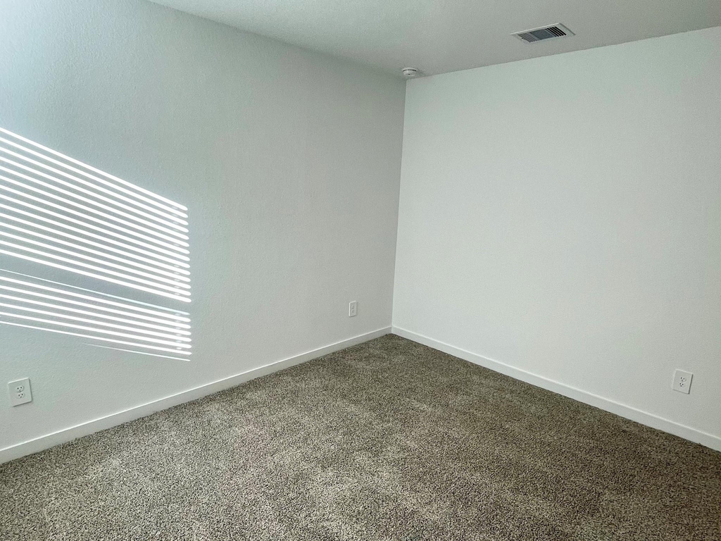 31710 Carlisle Cove Ct - Photo 7
