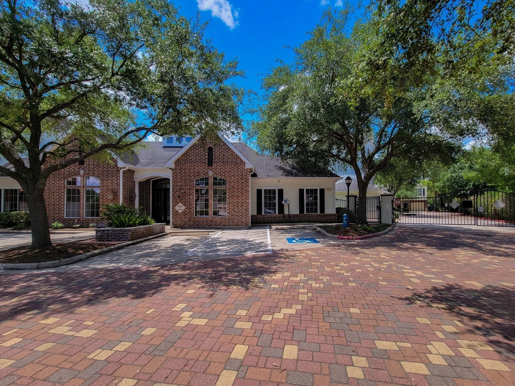 9200 Westheimer Road - Photo 31