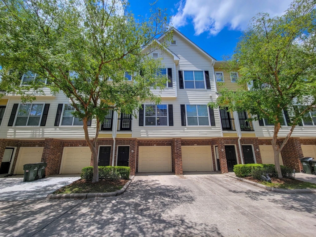 9200 Westheimer Road - Photo 0