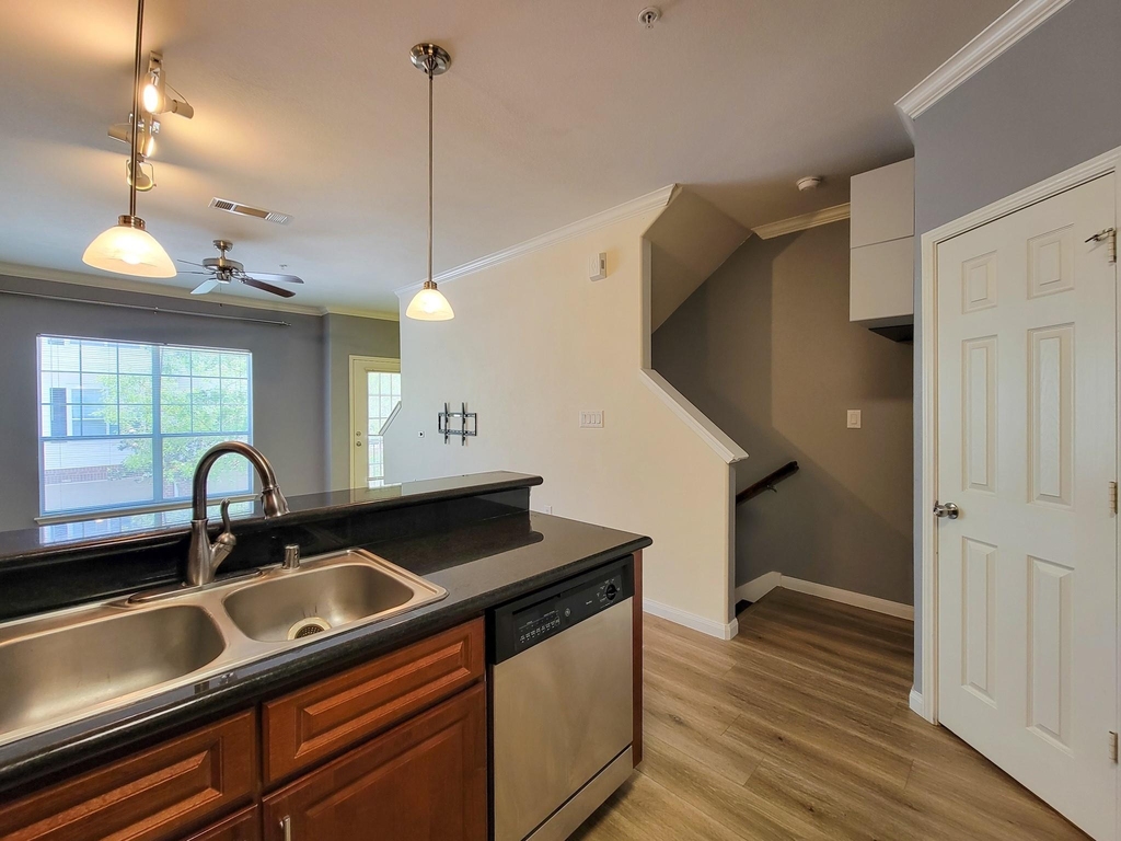 9200 Westheimer Road - Photo 6