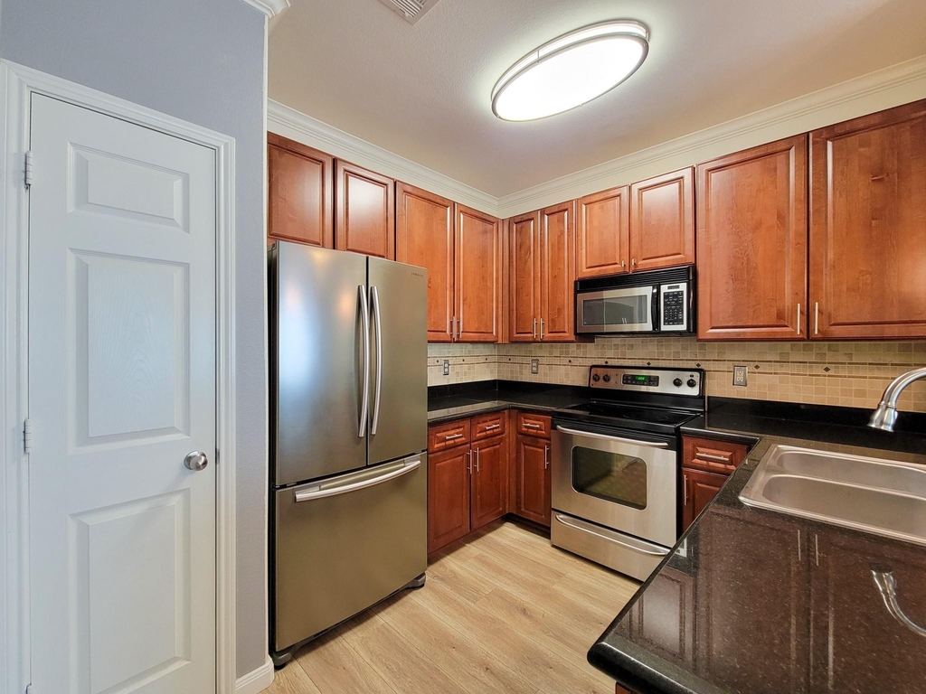 9200 Westheimer Road - Photo 4