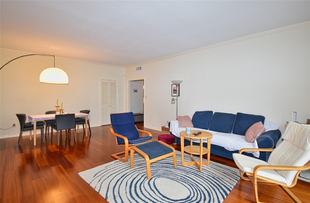 2425 Underwood Street - Photo 9