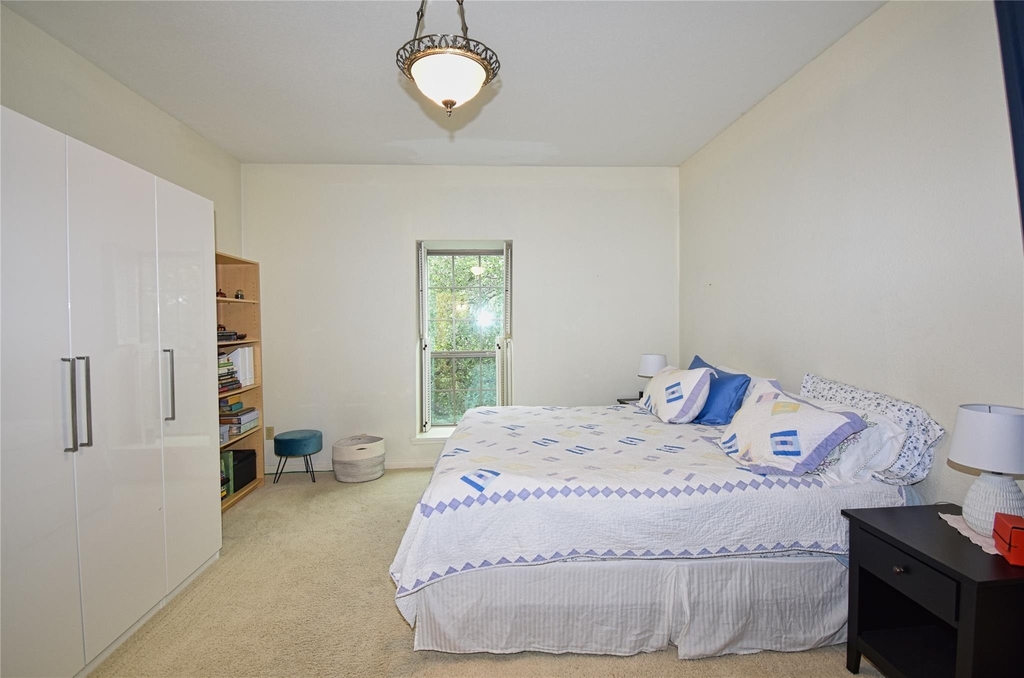 2425 Underwood Street - Photo 11