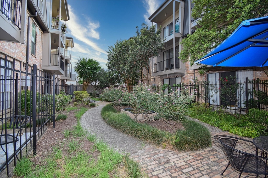 2425 Underwood Street - Photo 25