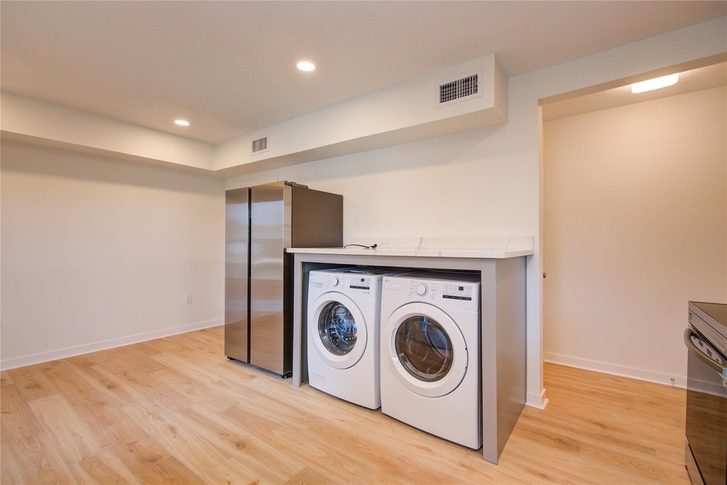 2208 Blodgett Street - Photo 10