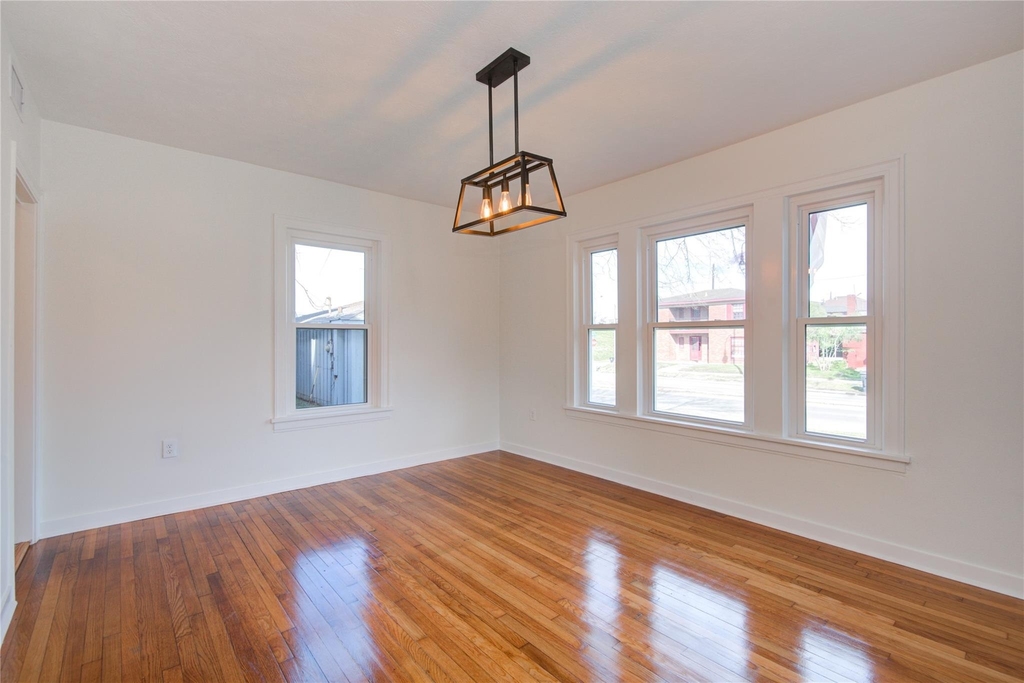 2208 Blodgett Street - Photo 4