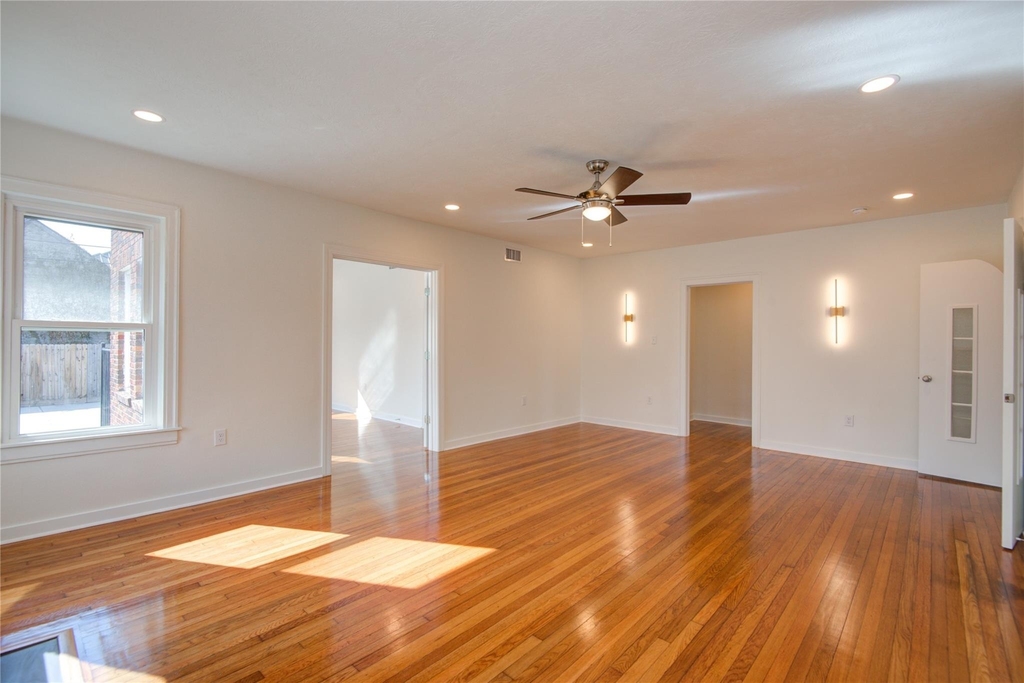 2208 Blodgett Street - Photo 16
