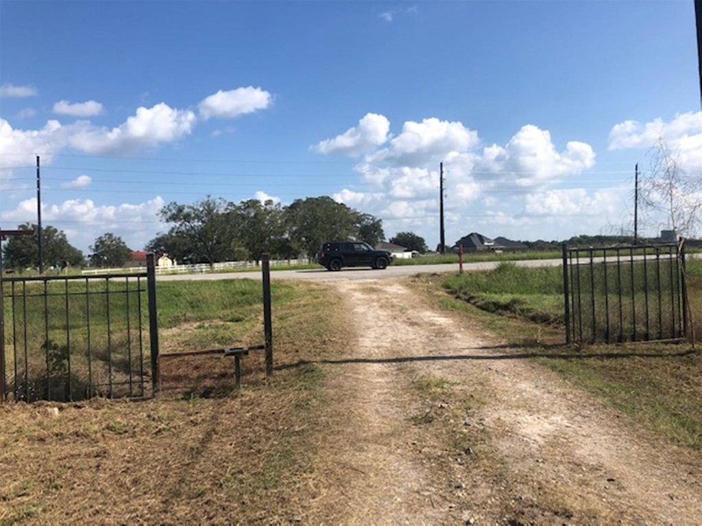 10910 Highway 36 - Photo 30
