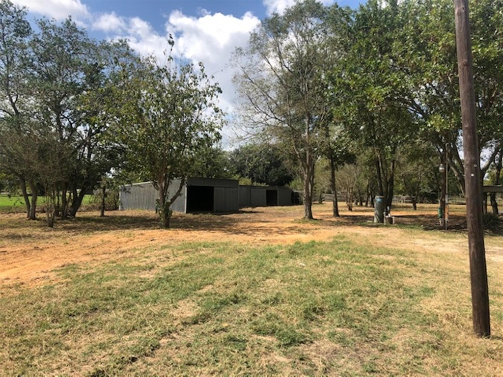 10910 Highway 36 - Photo 29