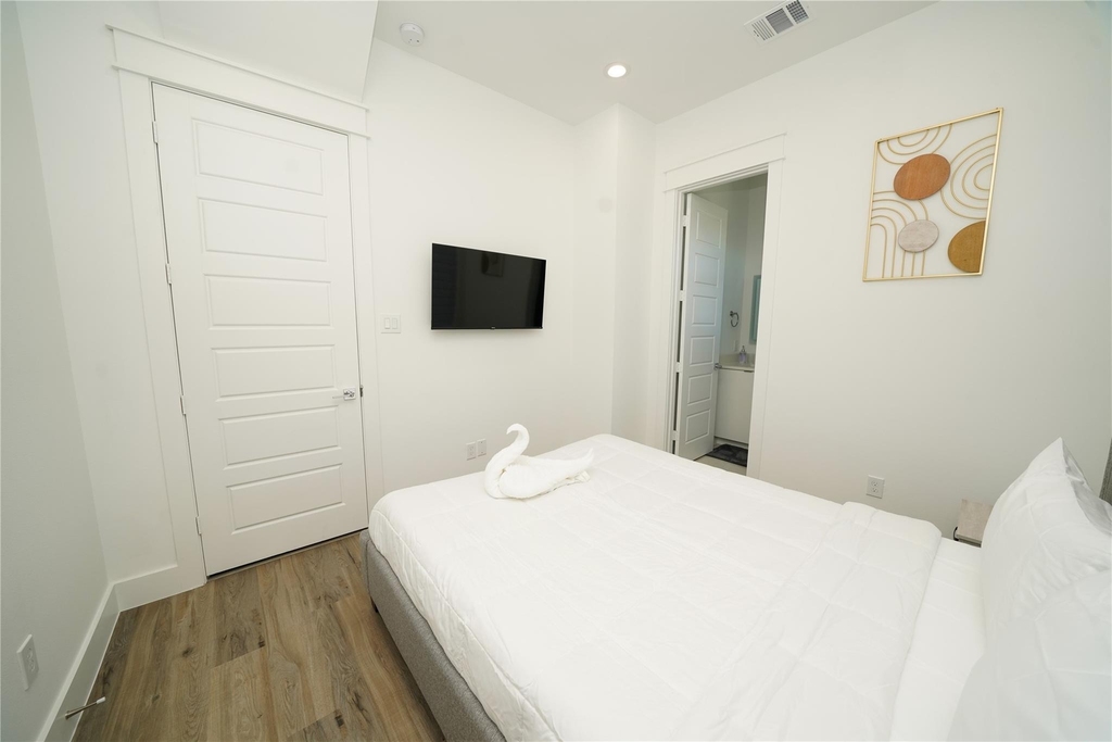 4607 Edmund Street - Photo 13