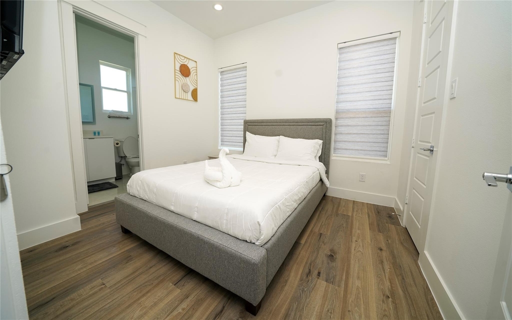4607 Edmund Street - Photo 30