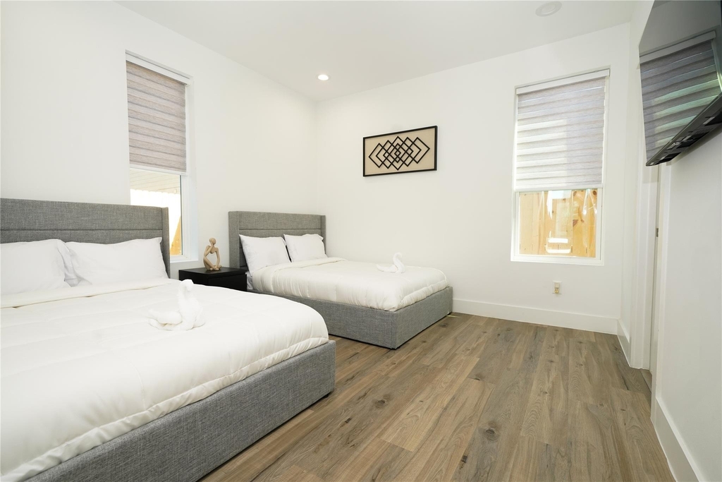 4607 Edmund Street - Photo 6
