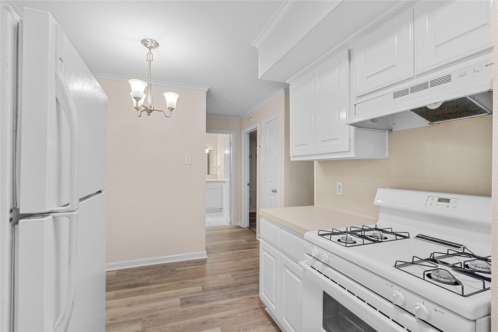 102 Strand Street - Photo 4