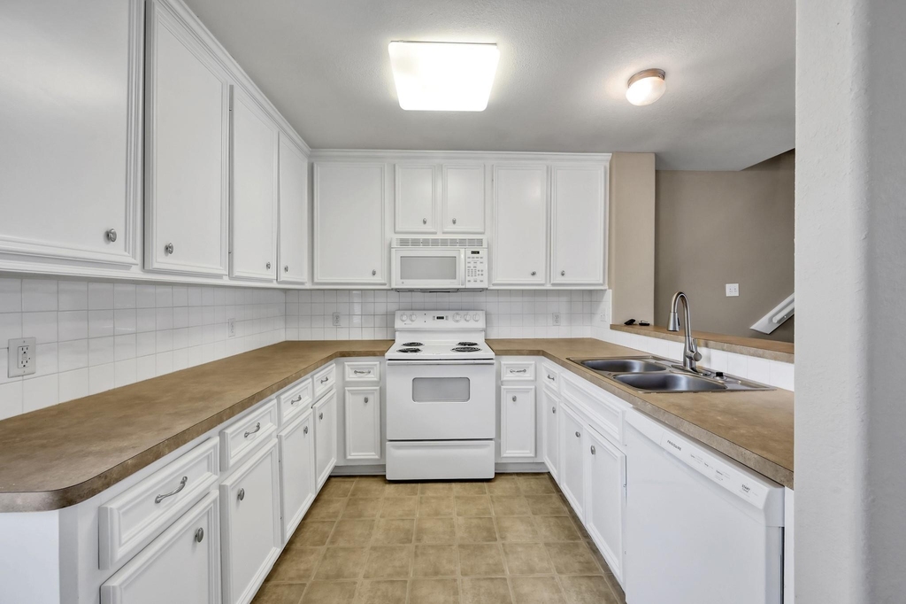179 Binnacle Court - Photo 9