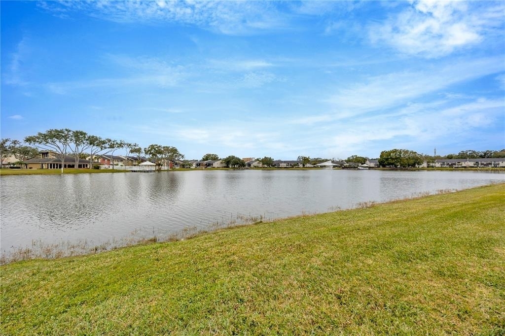 308 Lake Parsons Green - Photo 36