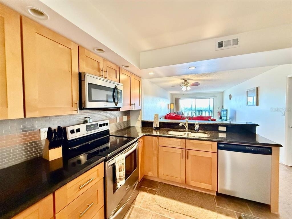 821 Bahia Del Sol Drive - Photo 8