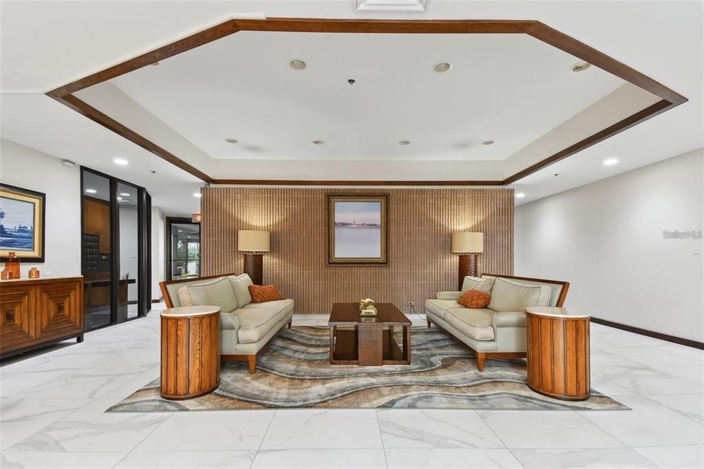 1600 Gulf Boulevard - Photo 9
