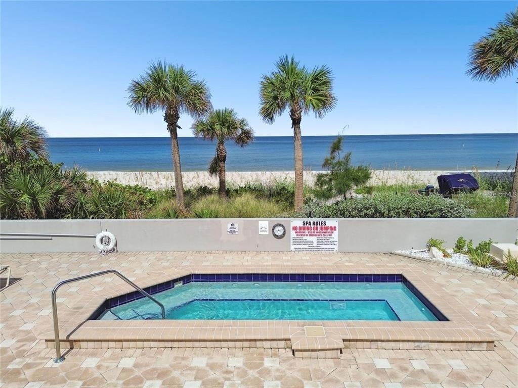 1600 Gulf Boulevard - Photo 1