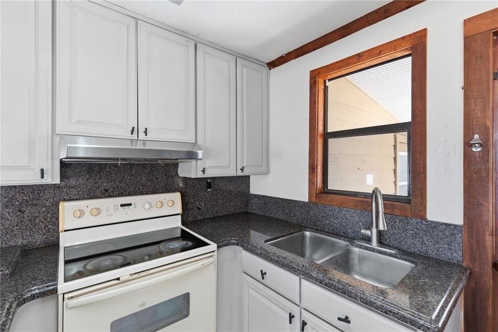 10301 Trail Ridge Lane - Photo 9