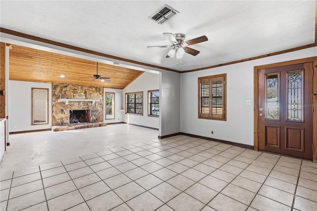 10301 Trail Ridge Lane - Photo 5