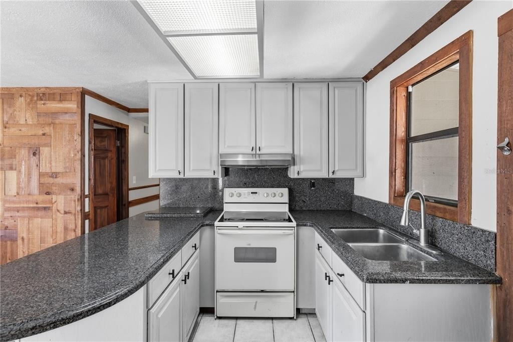10301 Trail Ridge Lane - Photo 8