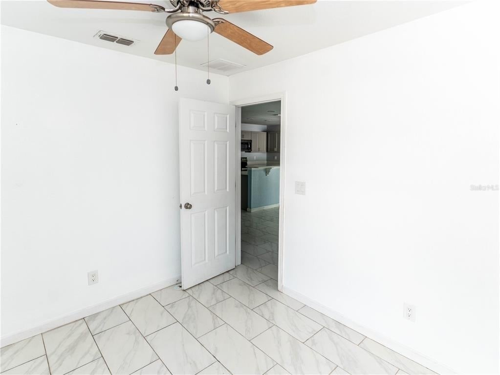 133 W Park Avenue - Photo 8