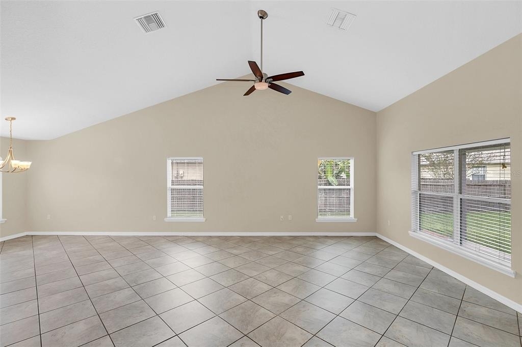 1422 Saffron Trail - Photo 5