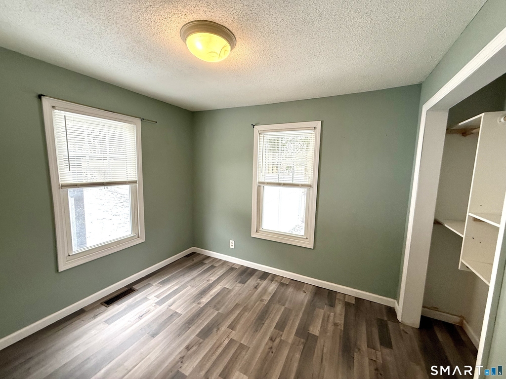 42 Wells Avenue - Photo 7