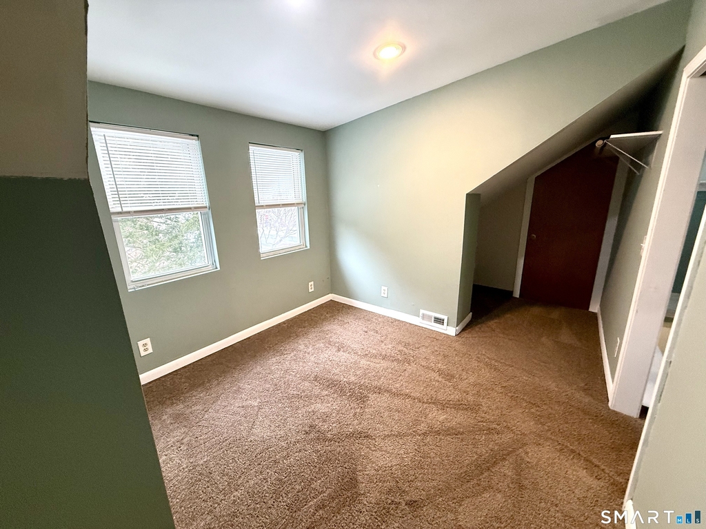 42 Wells Avenue - Photo 15