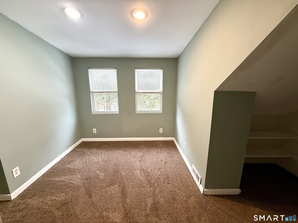 42 Wells Avenue - Photo 14