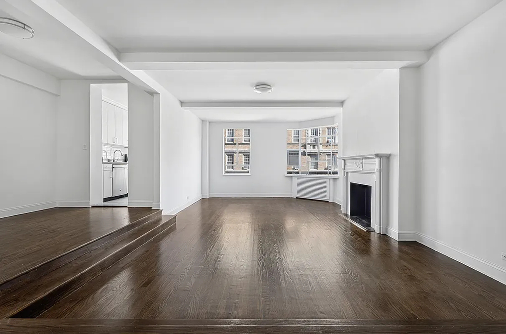 5th Avenue - Photo 0
