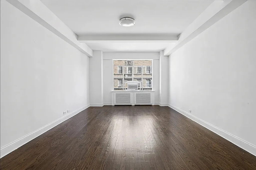 5th Avenue - Photo 3