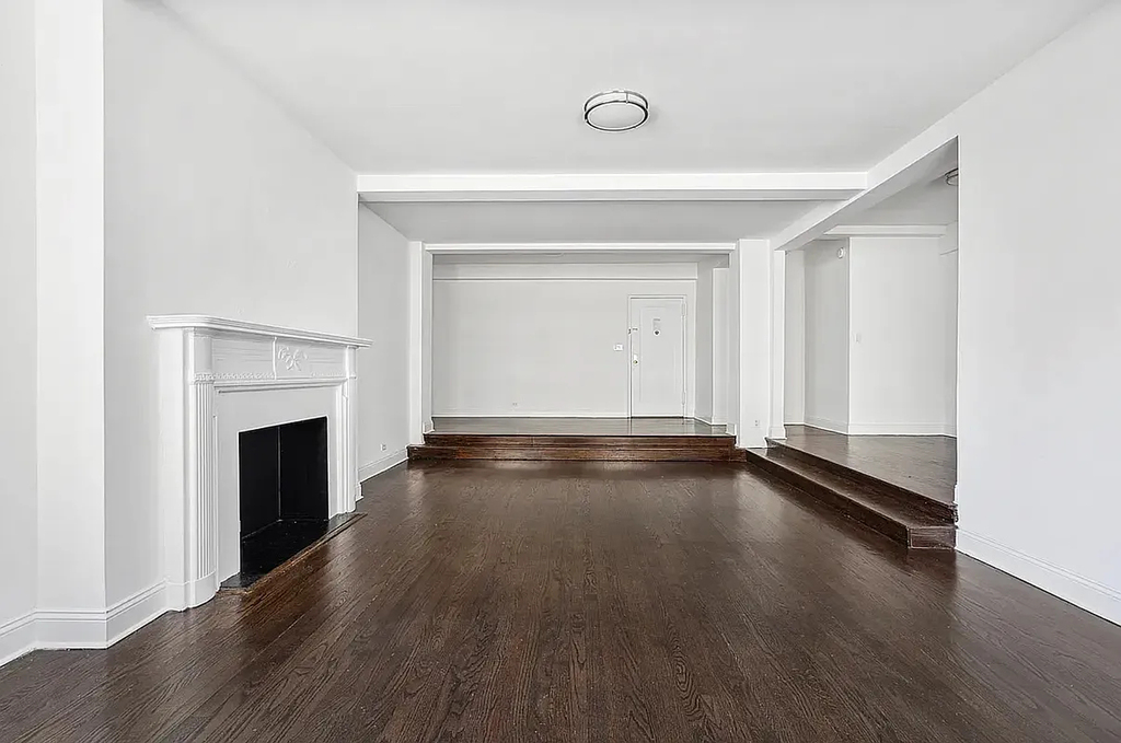 5th Avenue - Photo 1