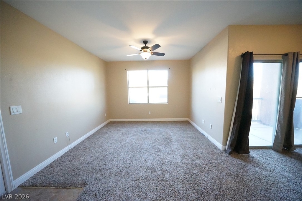 8000 W Badura Avenue - Photo 9