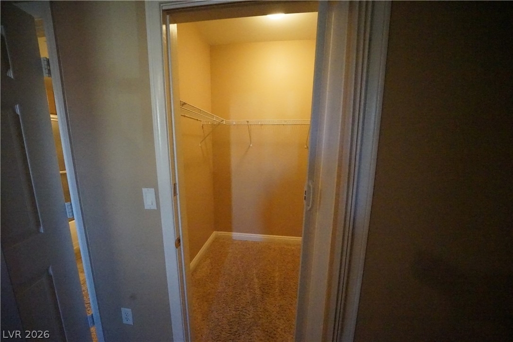 8000 W Badura Avenue - Photo 19