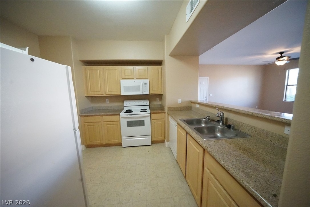 8000 W Badura Avenue - Photo 12