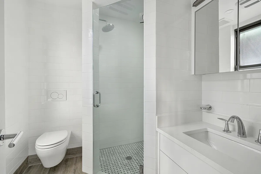 5th Avenue - Photo 4