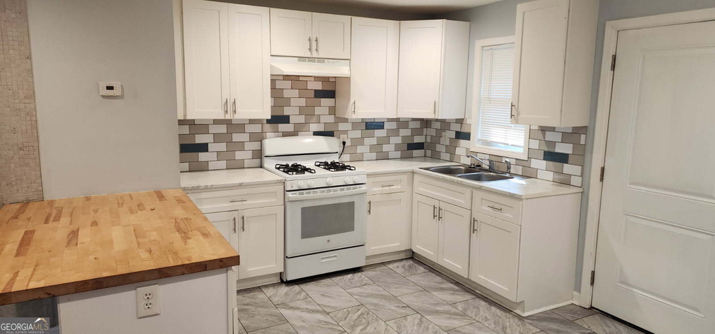 2975 Jones Street - Photo 1