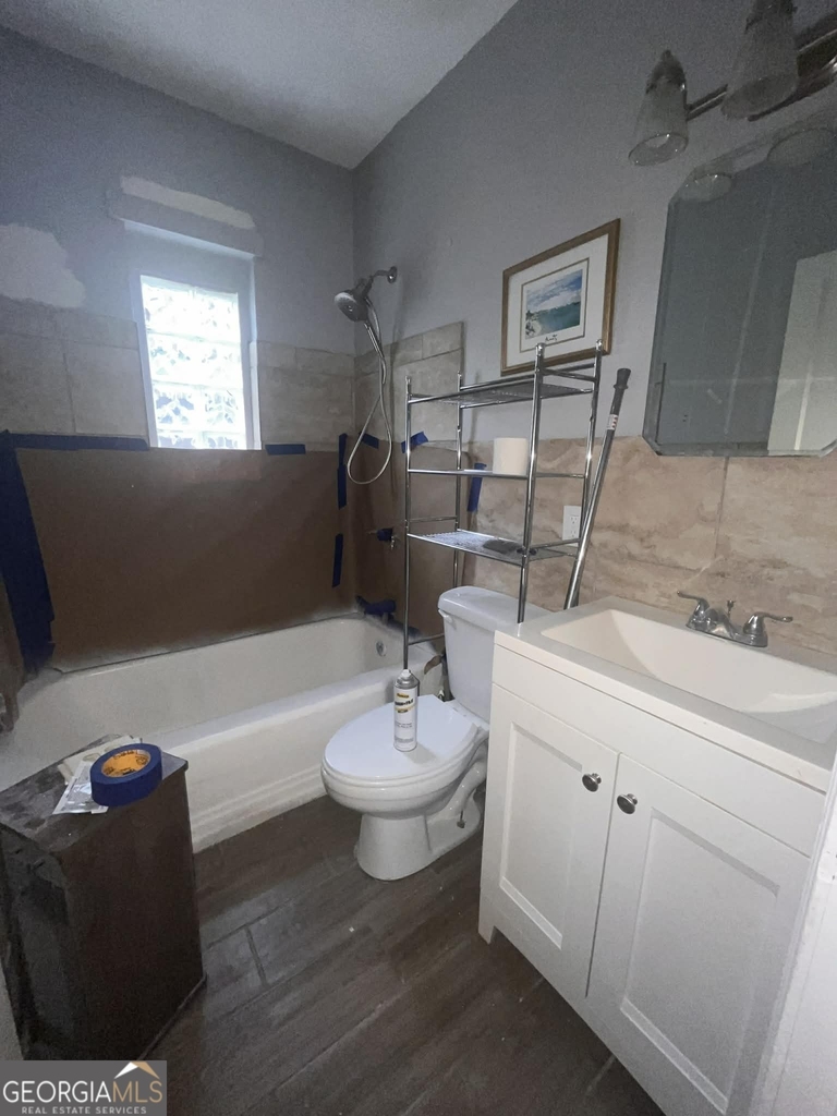 1067 Boulevard - Photo 5