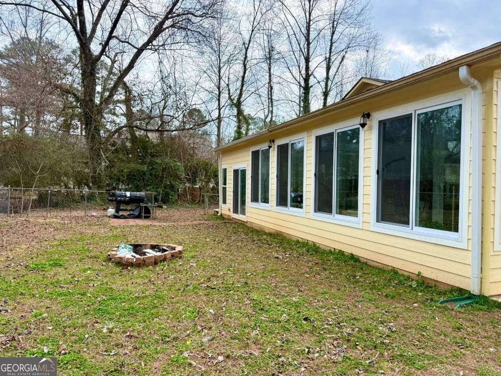 1795 San Andra Drive - Photo 3