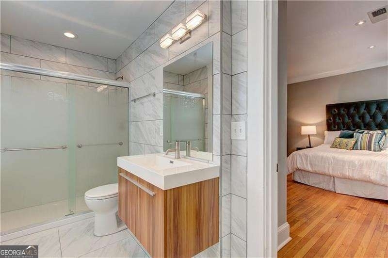 722 Ponce De Leon Court Ne - Photo 11