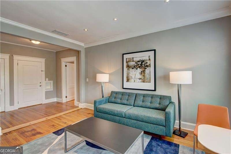 722 Ponce De Leon Court Ne - Photo 4
