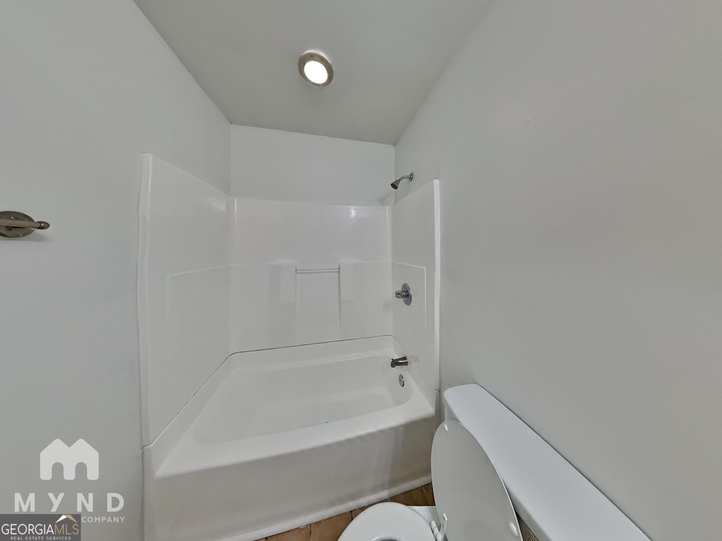 1963 Whitehall Forest Court Se - Photo 13