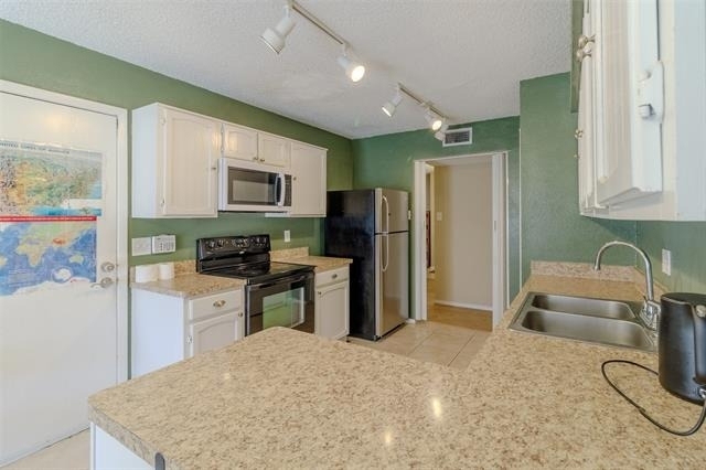 2614 Saint George Drive - Photo 14